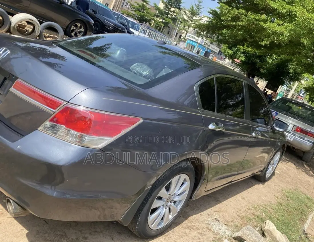 Honda Accord 2011 Gray