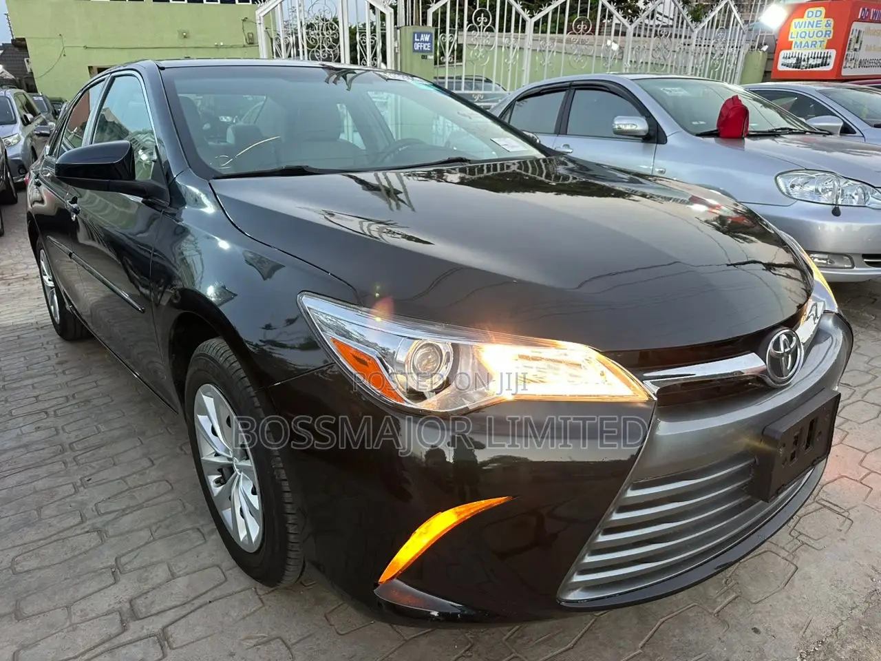 Toyota Camry LE 4dr Sedan (2.5L 4cyl 6A) 2016 Blue