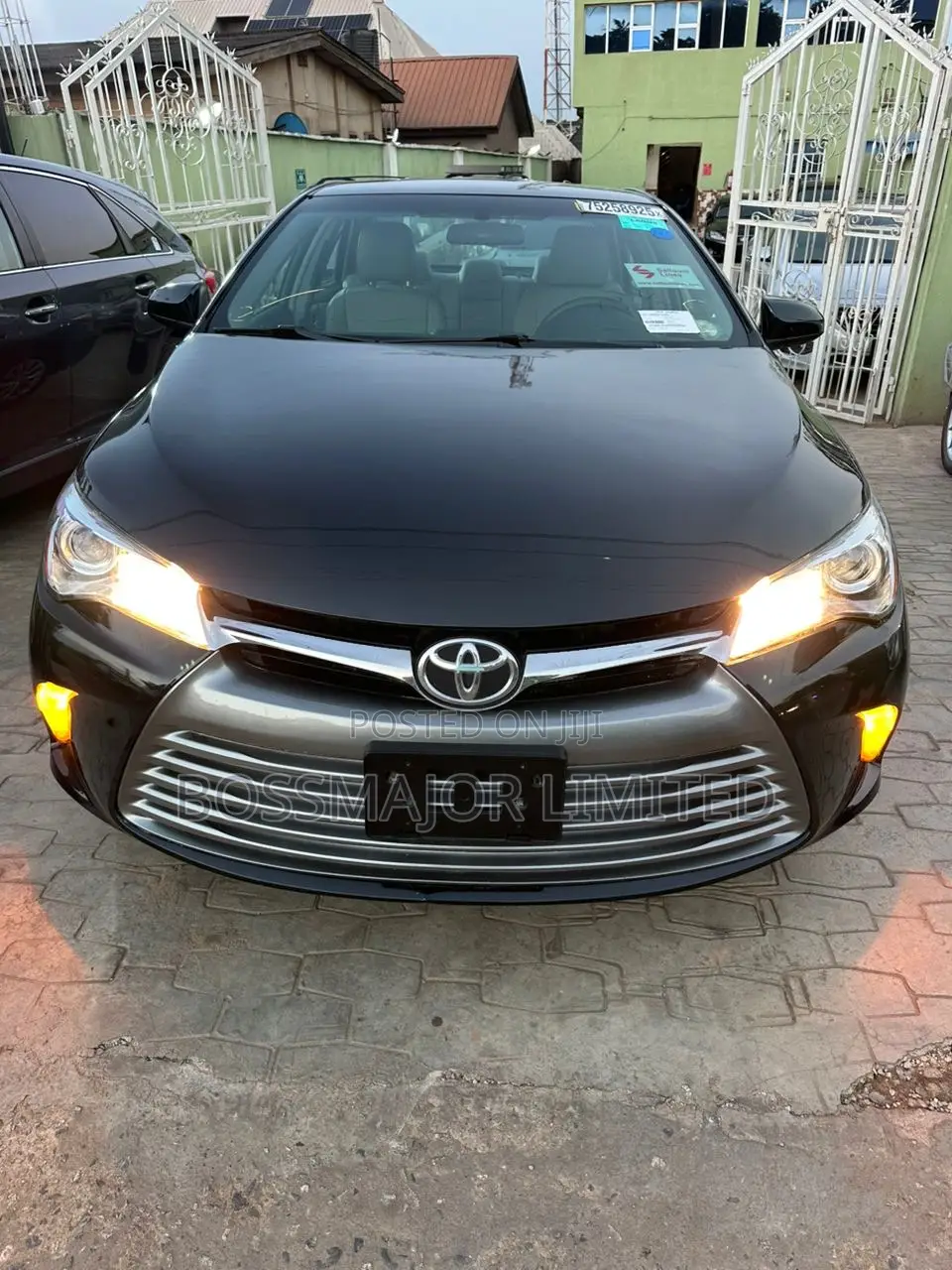 Toyota Camry LE 4dr Sedan (2.5L 4cyl 6A) 2016 Blue
