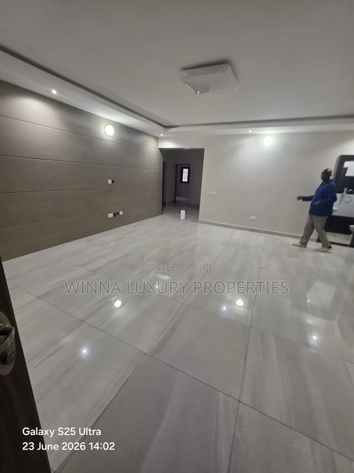20bdrm Apartment in Guzape for rent