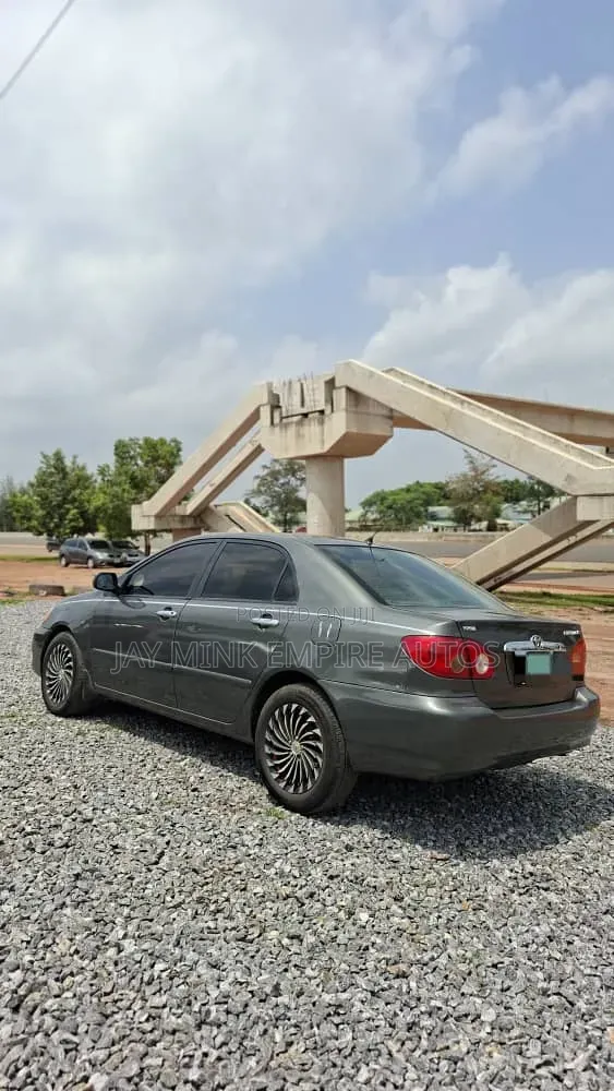 Toyota Corolla 2006 Gray