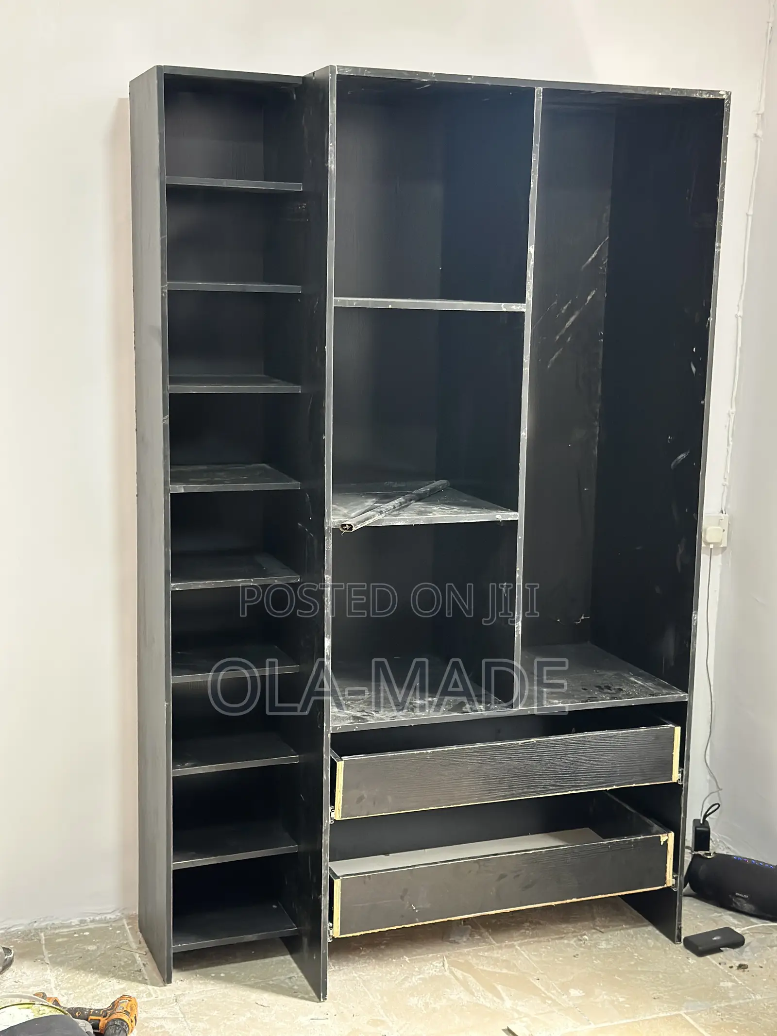 2 Doors Wardrobe With Shoe Rack Space