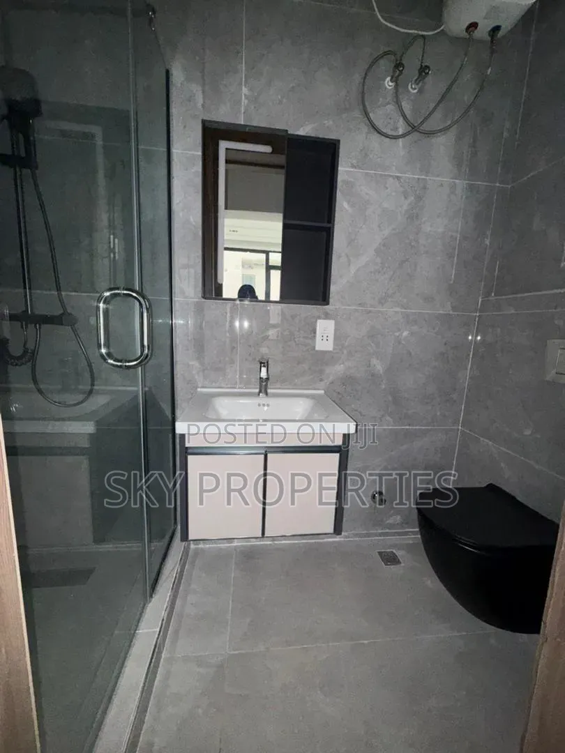 5bdrm Duplex in Periwinkle, Lekki Phase 1 for rent
