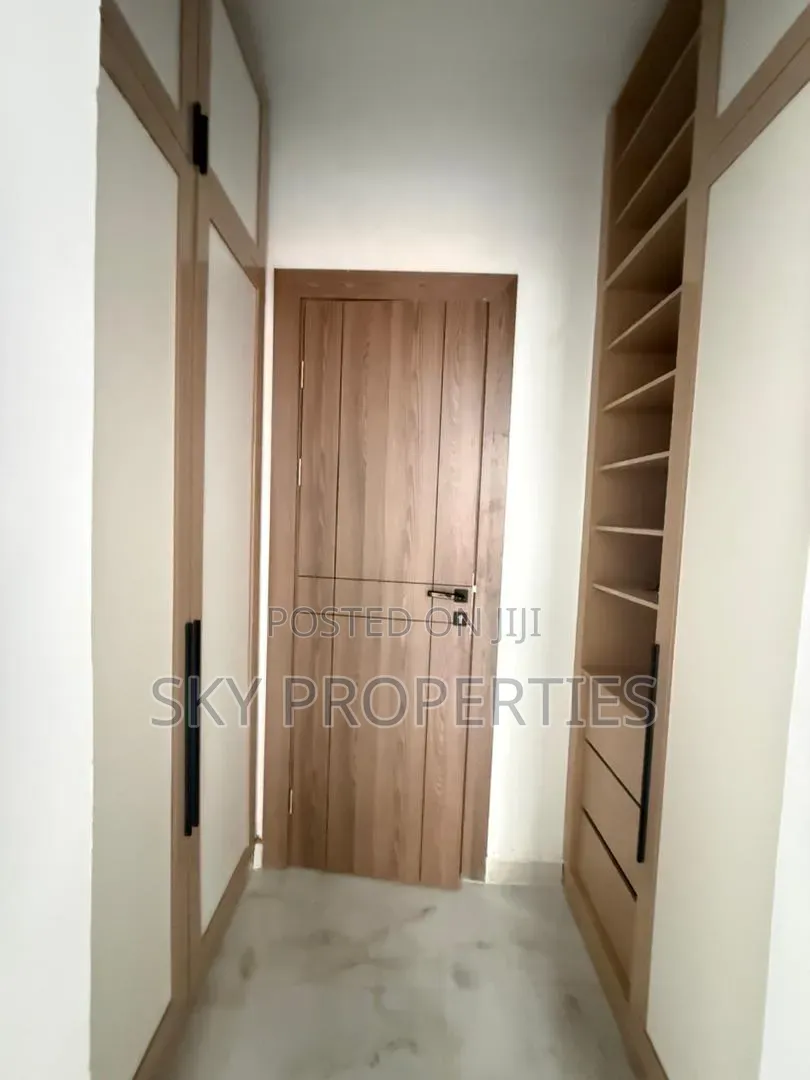 5bdrm Duplex in Periwinkle, Lekki Phase 1 for rent