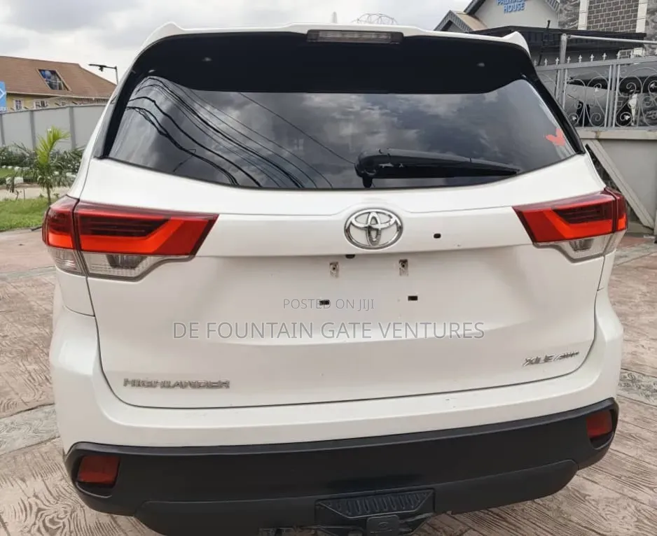 Toyota Highlander 2019 White