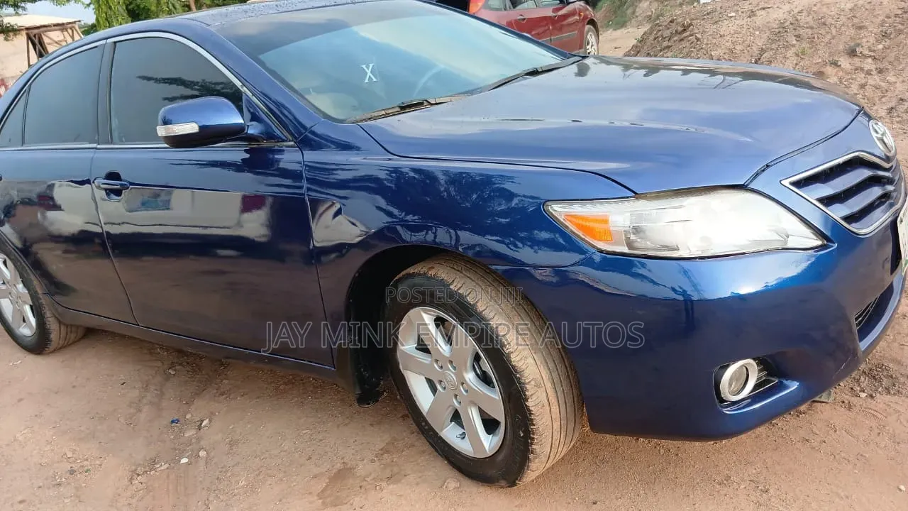 Toyota Camry 2010 Blue