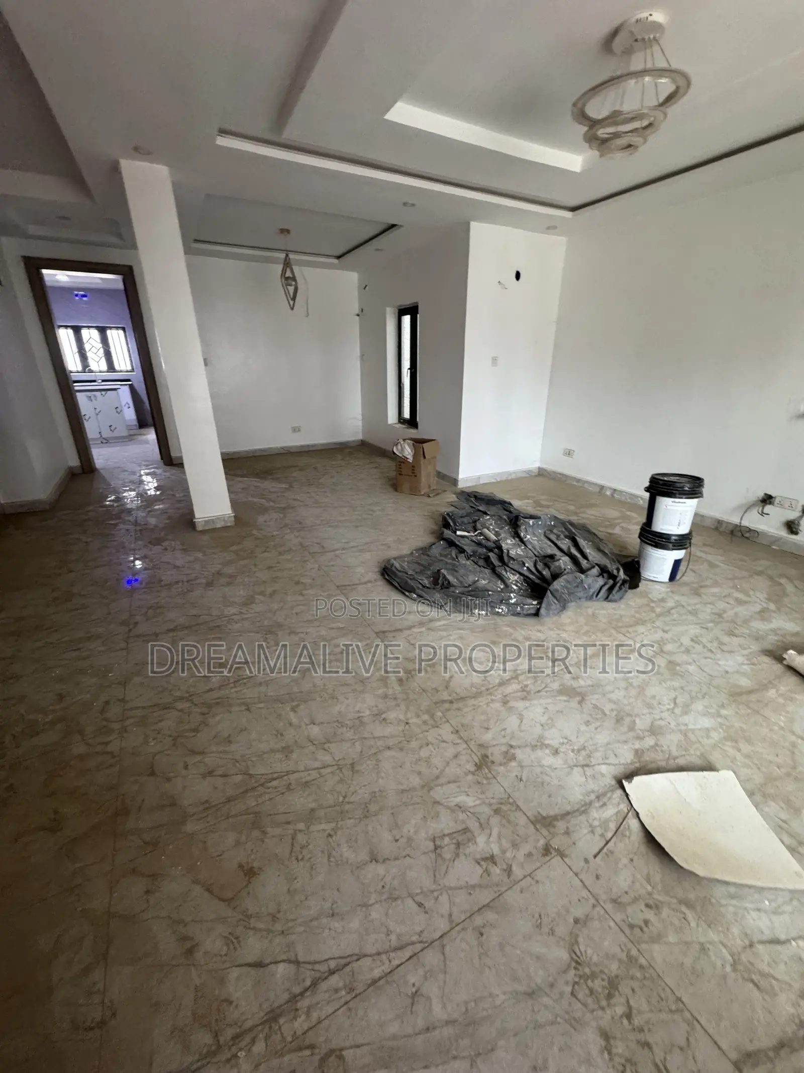 4bdrm Duplex in Life Camp for sale