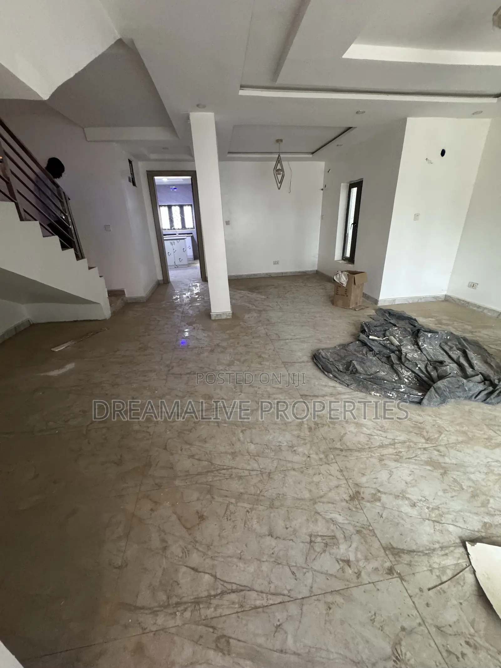 4bdrm Duplex in Life Camp for sale