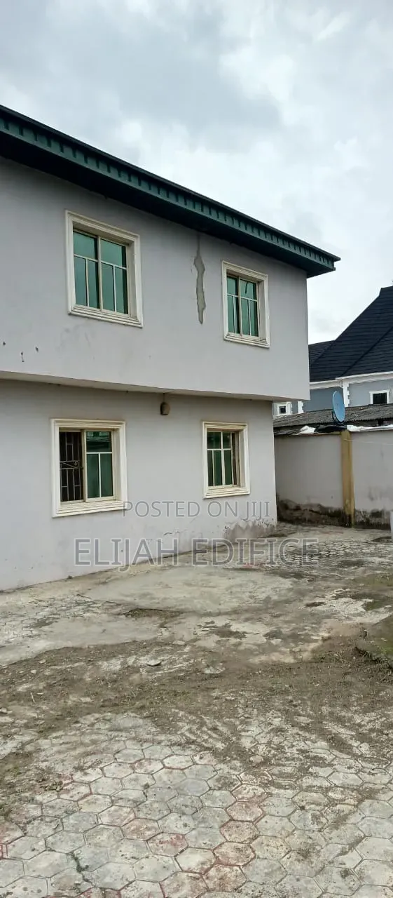 Furnished 16bdrm Block of Flats in Alakuko for sale