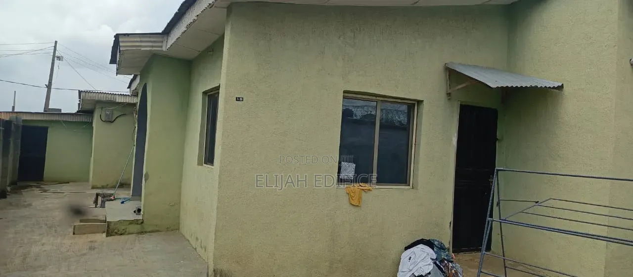Mini Flat in Iyana Odo, Abule Egba for sale