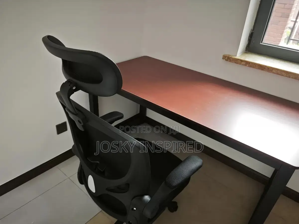 Mesh Headrest Ergonomic Office Chair Swivel Chair Lumbar Support