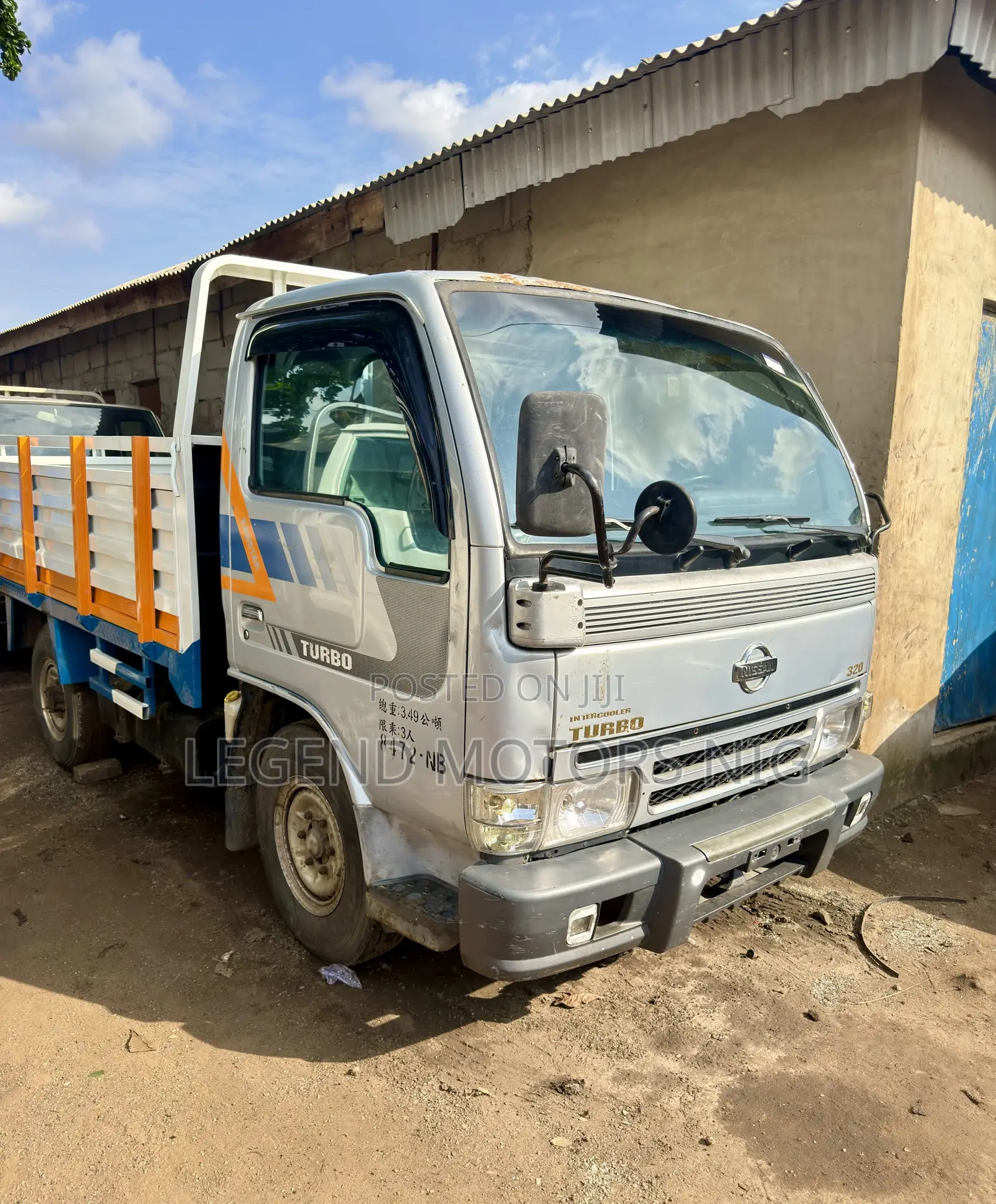 Nissan Cabstar 2000 White