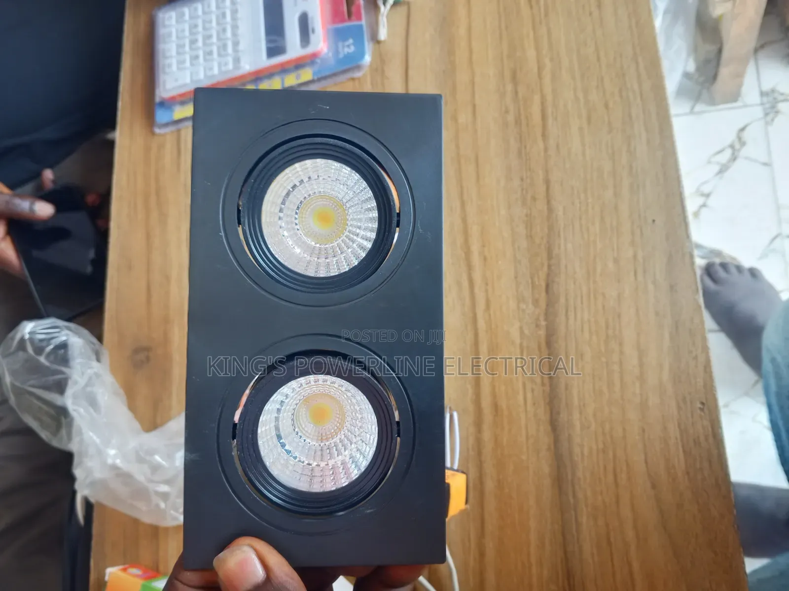 24 Watts Double Resence