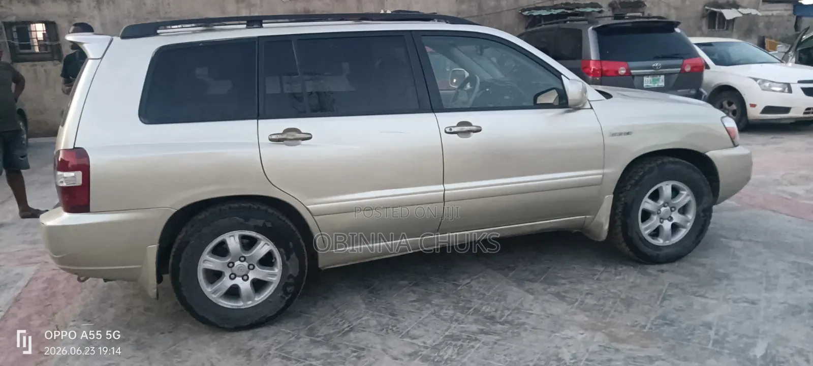 Toyota Highlander 2004 Gold