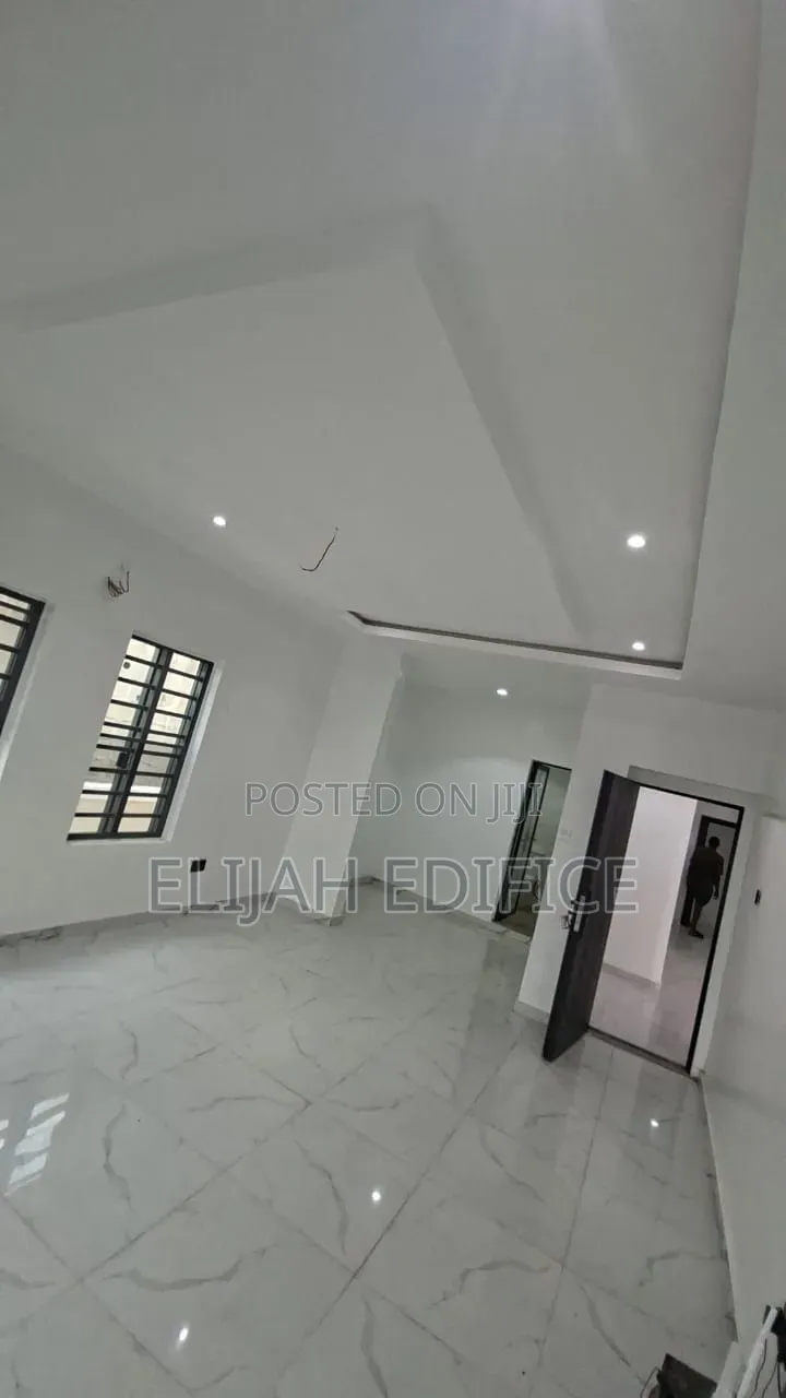 3bdrm Bungalow in Mowe Ofada, Berger for sale