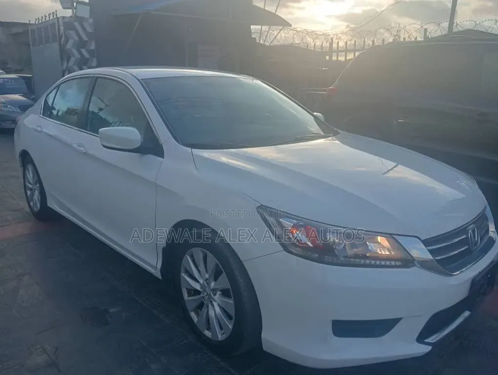 Honda Accord 2015 White