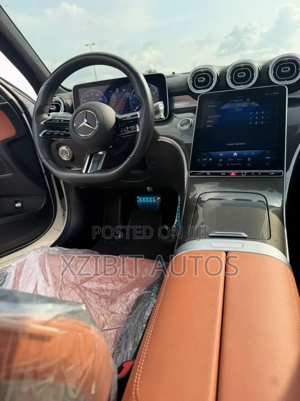 Mercedes-Benz C300 2024 White