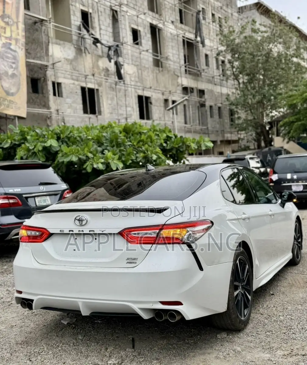 Toyota Camry XSE 2021 White