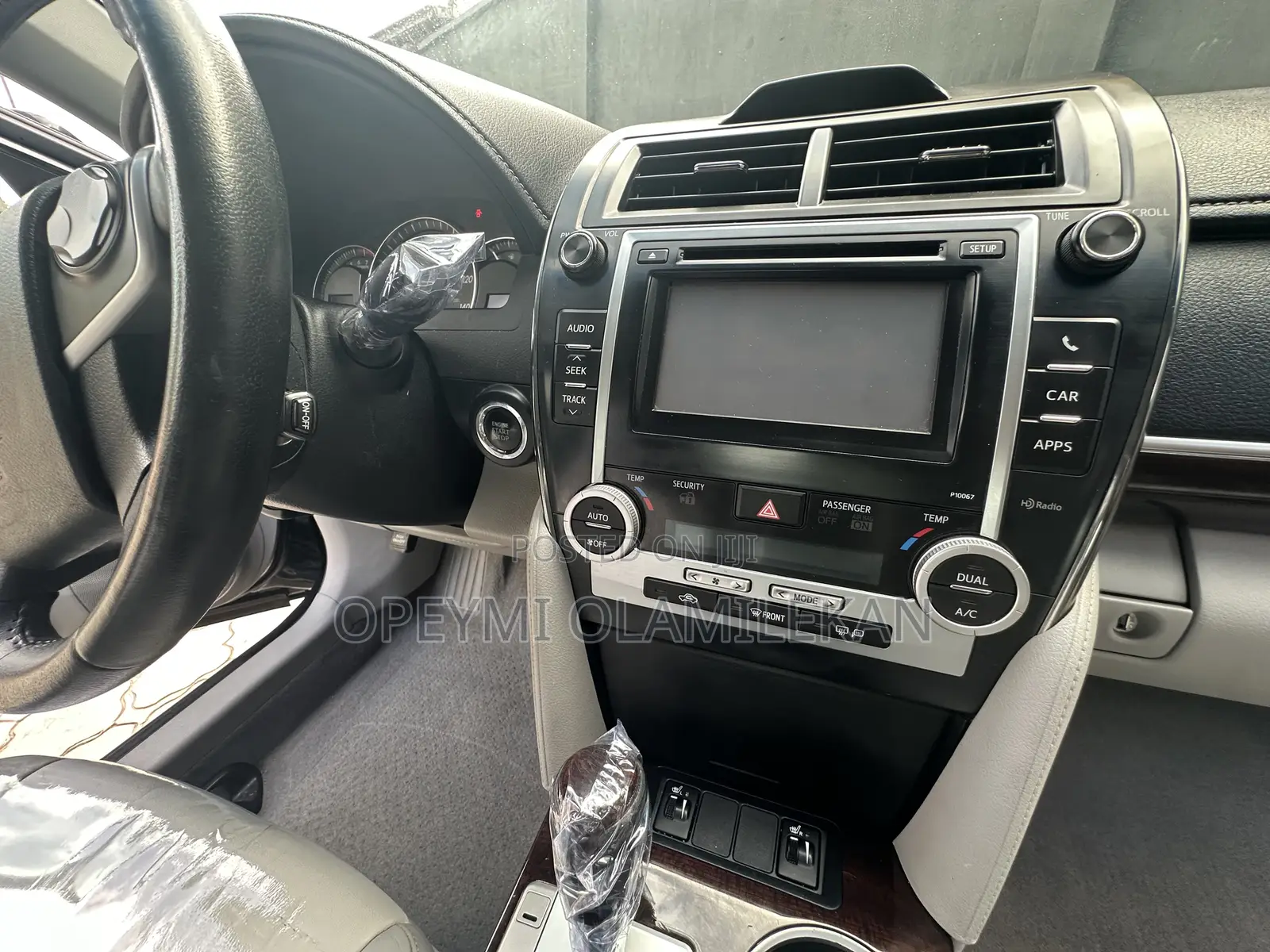 Toyota Camry XLE 4dr Sedan (2.5L 4cyl 6A) 2012 Black
