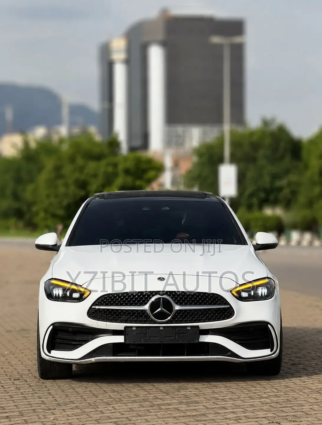 Mercedes-Benz C300 2024 White