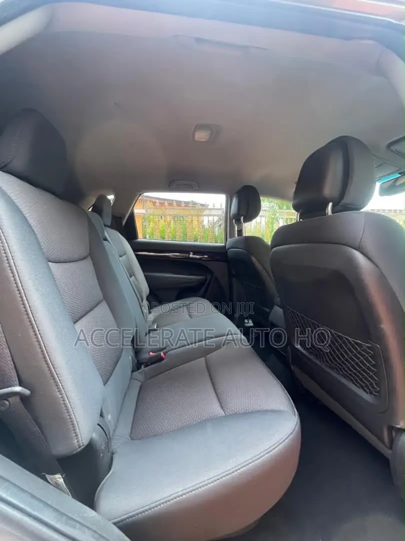 Kia Sorento 3.3 V6 2010 Gray