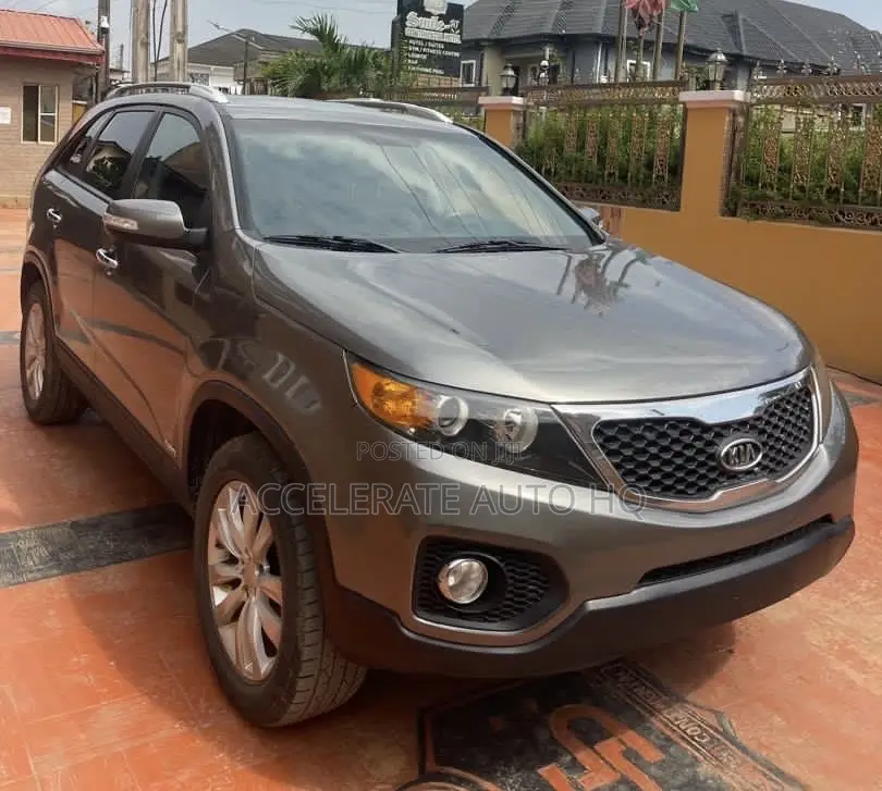 Kia Sorento 3.3 V6 2010 Gray