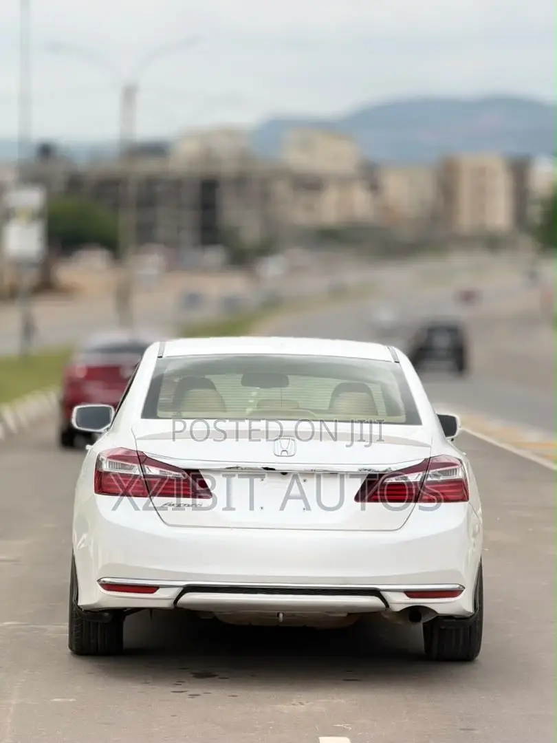 Honda Accord EX-L 4dr Sedan FWD (2.4L 4cyl 2A) 2016 White
