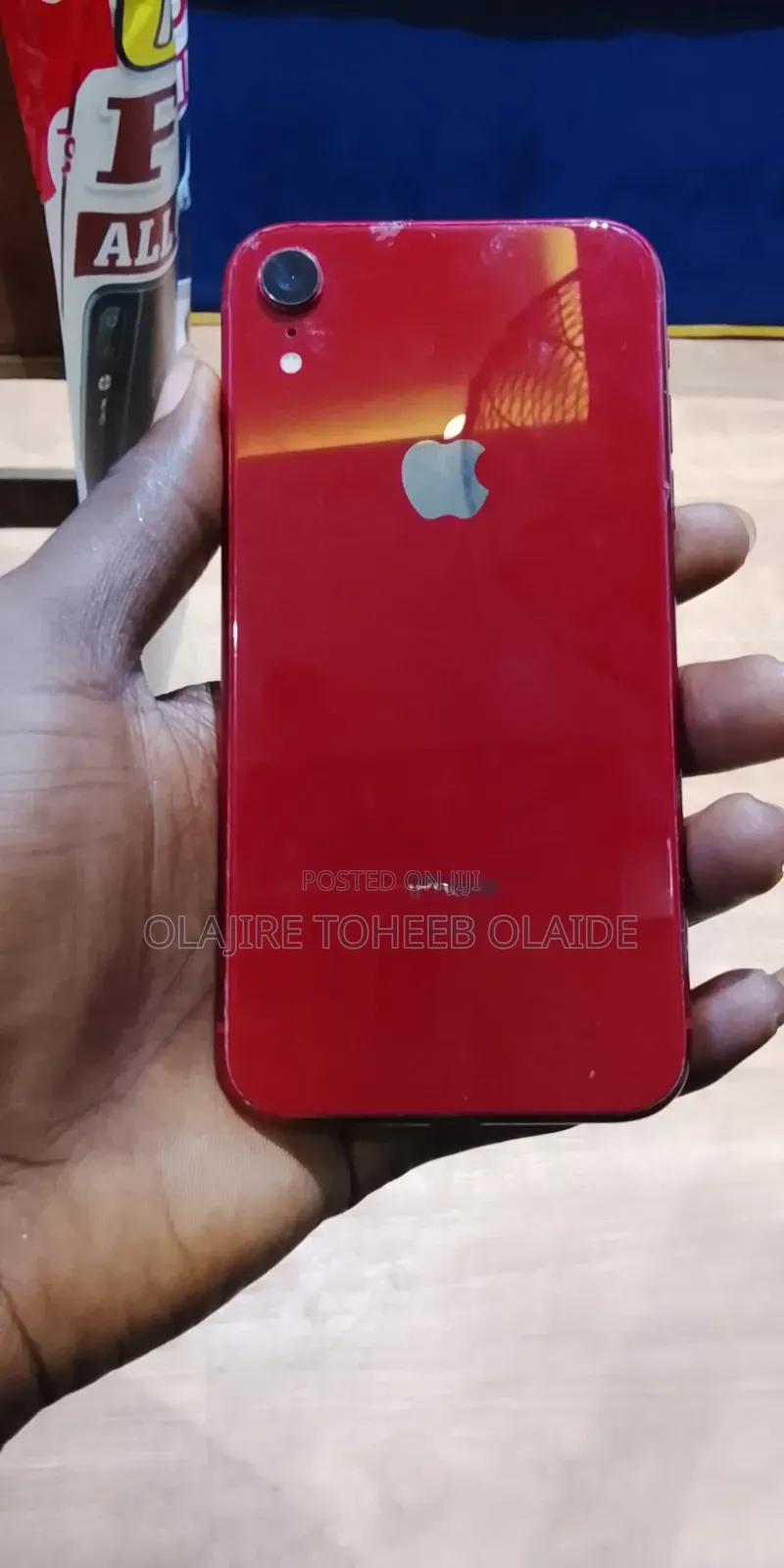 Apple iPhone XR 64 GB Red