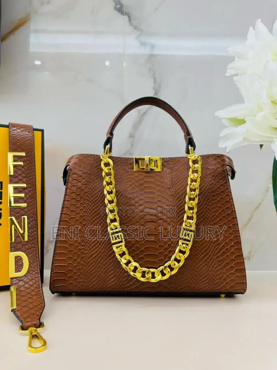 Top Notch Luxury Women's Handbags Fendi Best Quality Well Banded