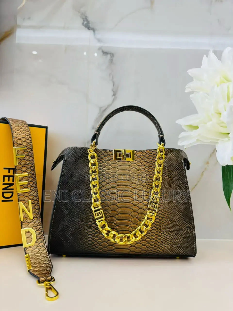 Top Notch Luxury Women's Handbags Fendi Best Quality Well Banded