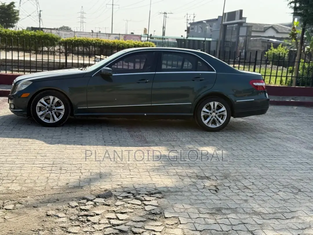 Mercedes-Benz E350 2010 Green