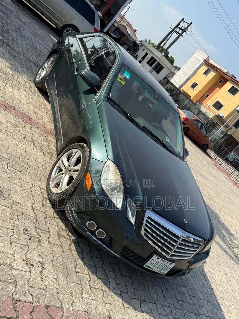 Mercedes-Benz E350 2010 Green