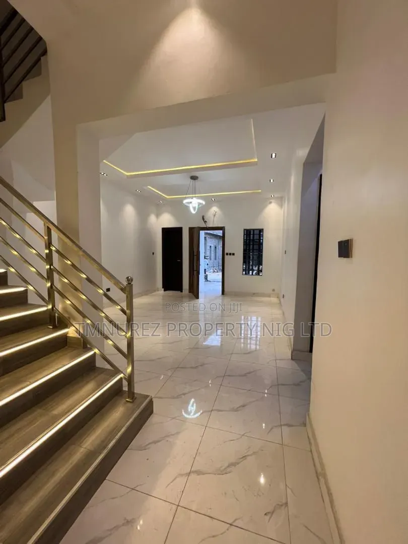 4bdrm Duplex in Sangotedo for rent
