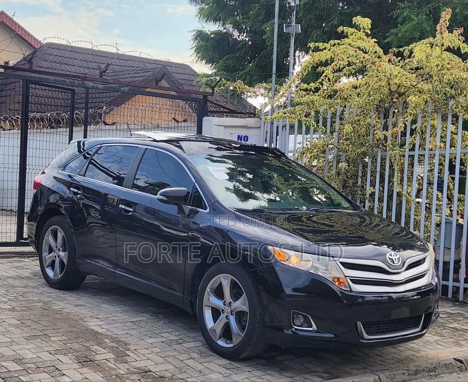 Toyota Venza XLE 4dr Wagon AWD (2.7L 4cyl 6A) 2015 Black