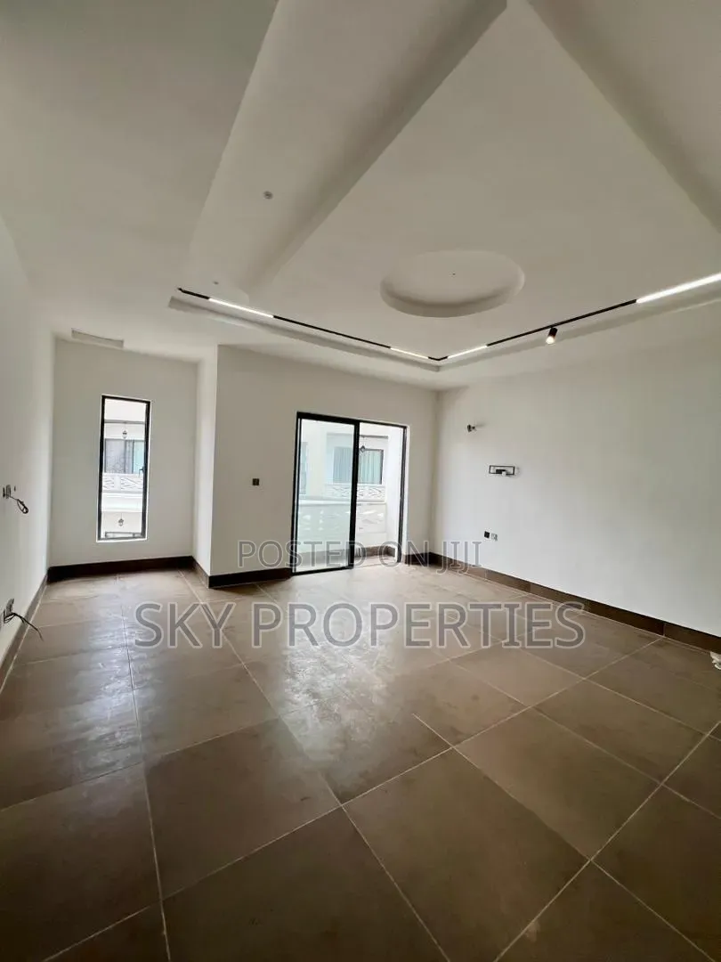 5bdrm Duplex in Parkview, Old Ikoyi for rent