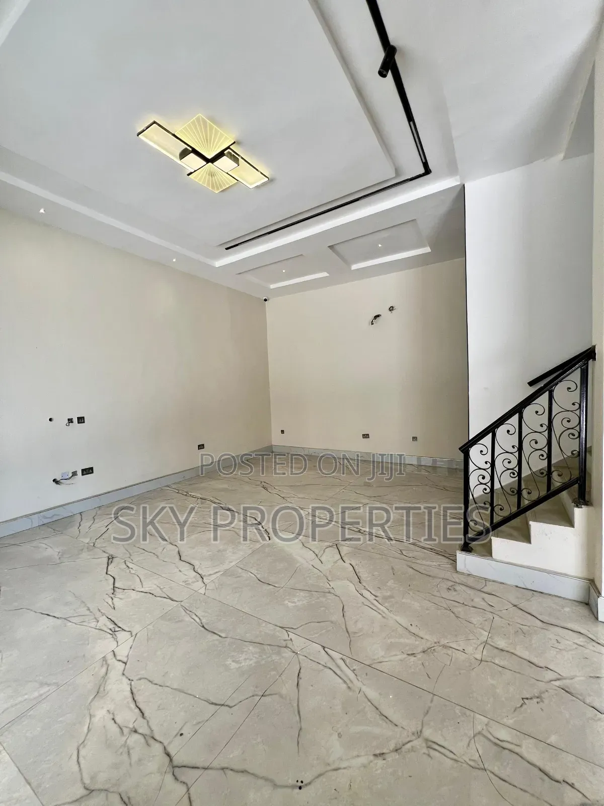 5bdrm Duplex in Parkview, Old Ikoyi for rent
