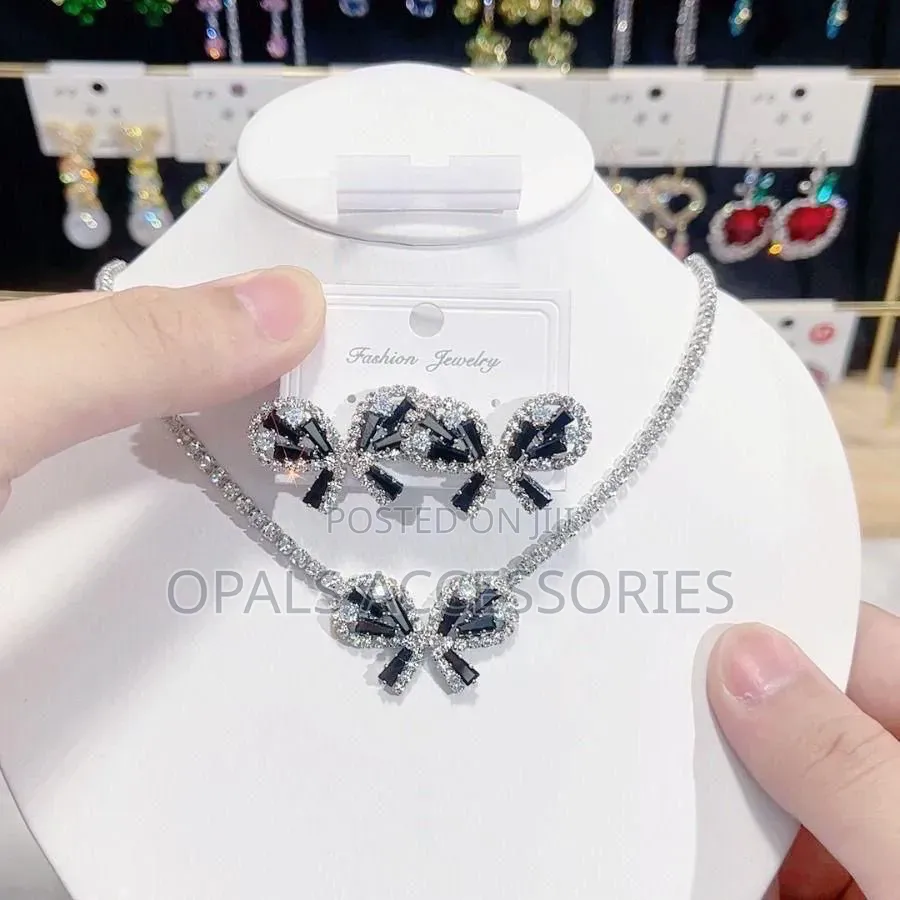 Charming Crystal Bow Tennis Necklace Earring Set