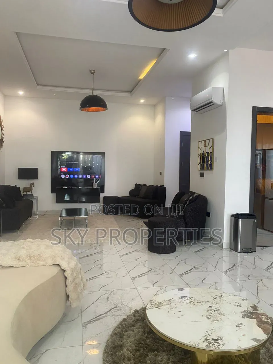 Furnished 2bdrm Apartment in Furo Ezimora, Lekki Phase 1 for sale