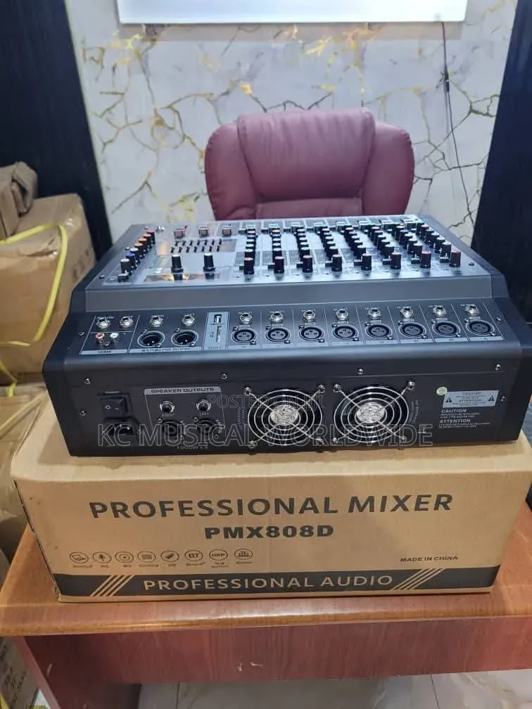 Yamaha Powered Mixer Pmx8