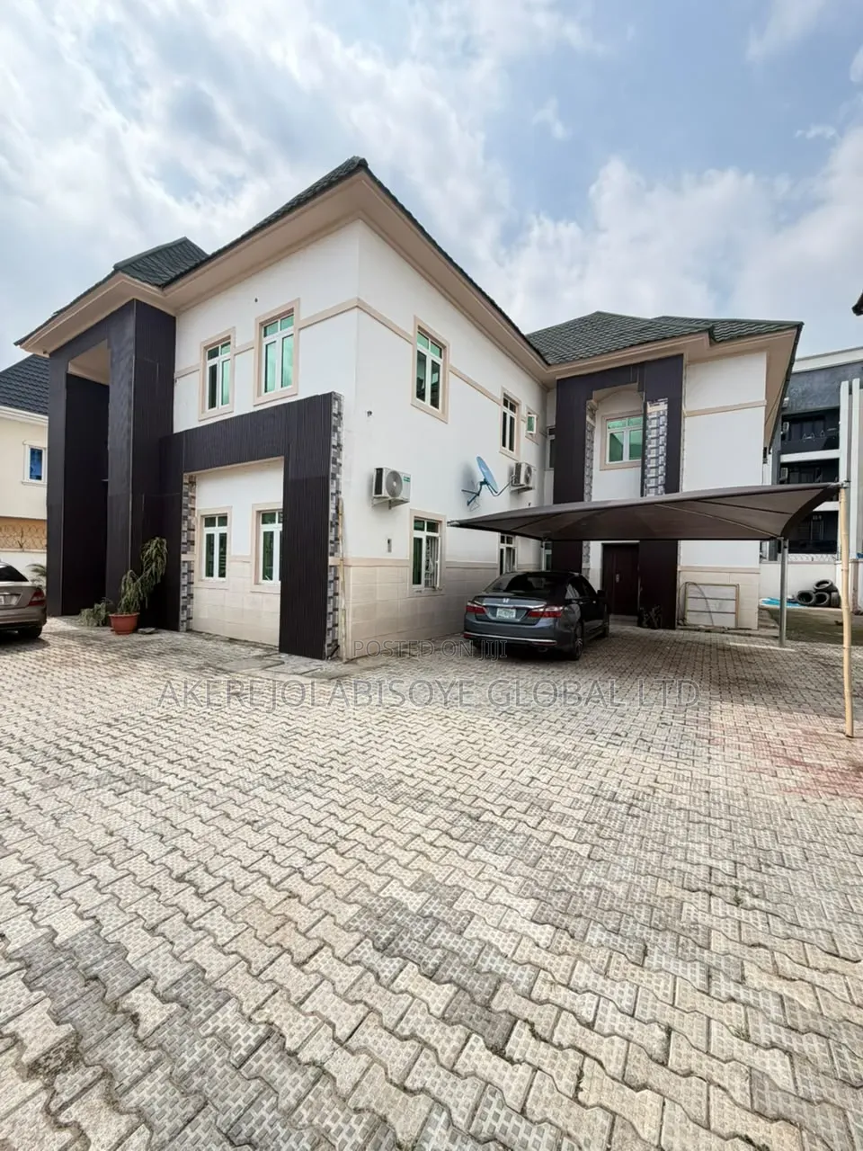 8bdrm Duplex in Jahi Gilmore, Abuja for sale