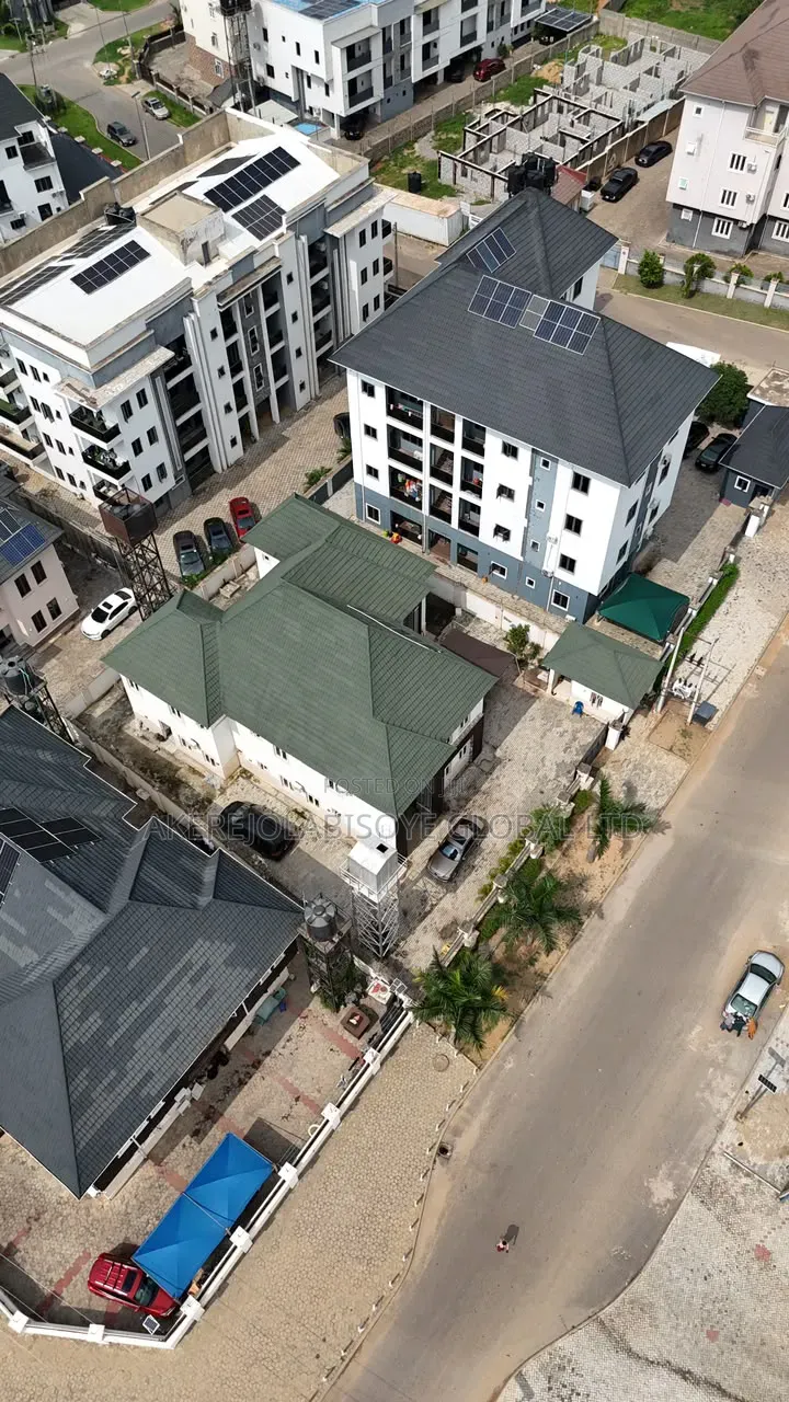 8bdrm Duplex in Jahi Gilmore, Abuja for sale