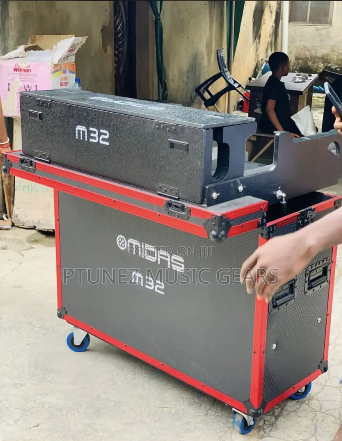 M32 Digital Mixer Flight Case