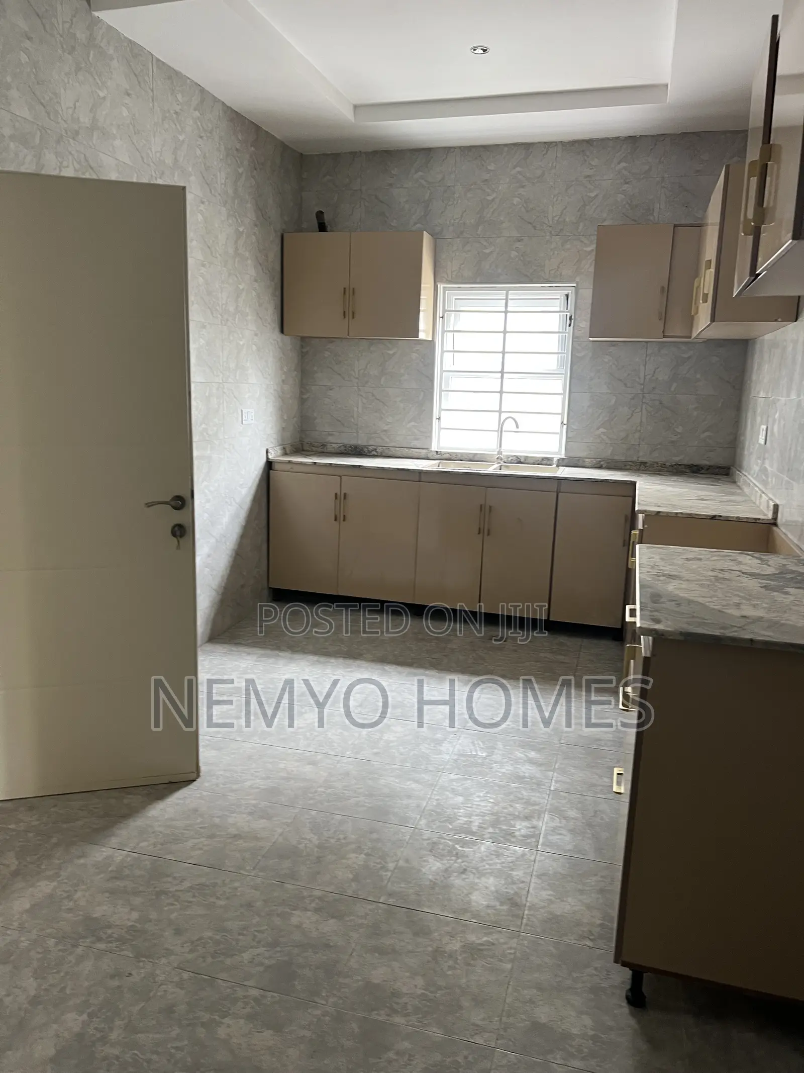 3bdrm Block of Flats in Galadimawa for rent