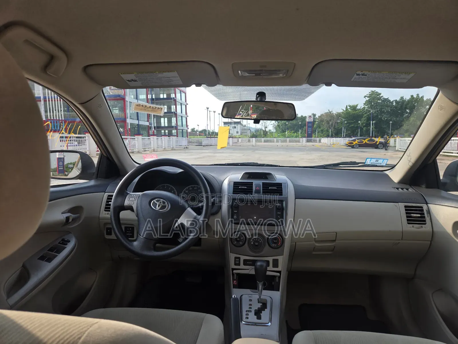 Toyota Corolla 2013 Gold