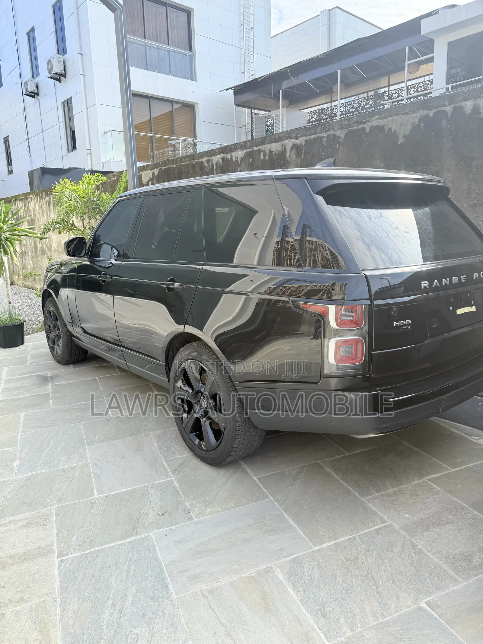 Land Rover Range Rover Supercharged LWB 2020 Black