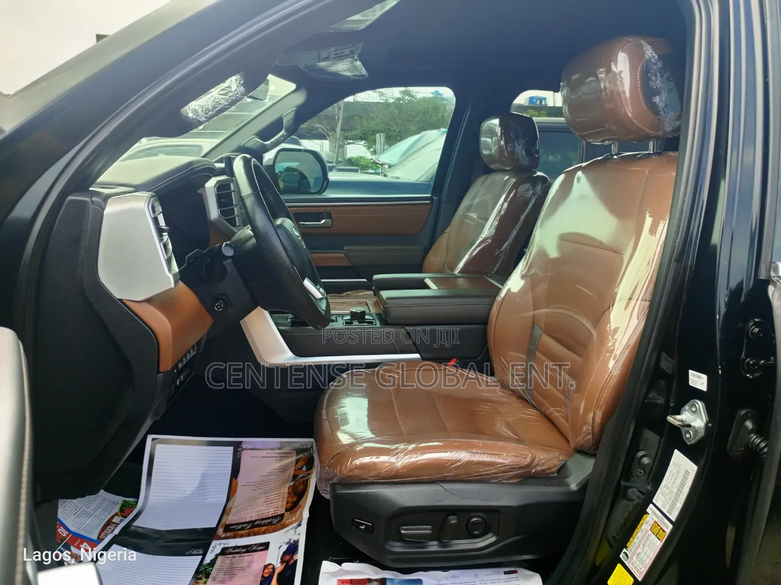 Toyota Tundra 2022 Black
