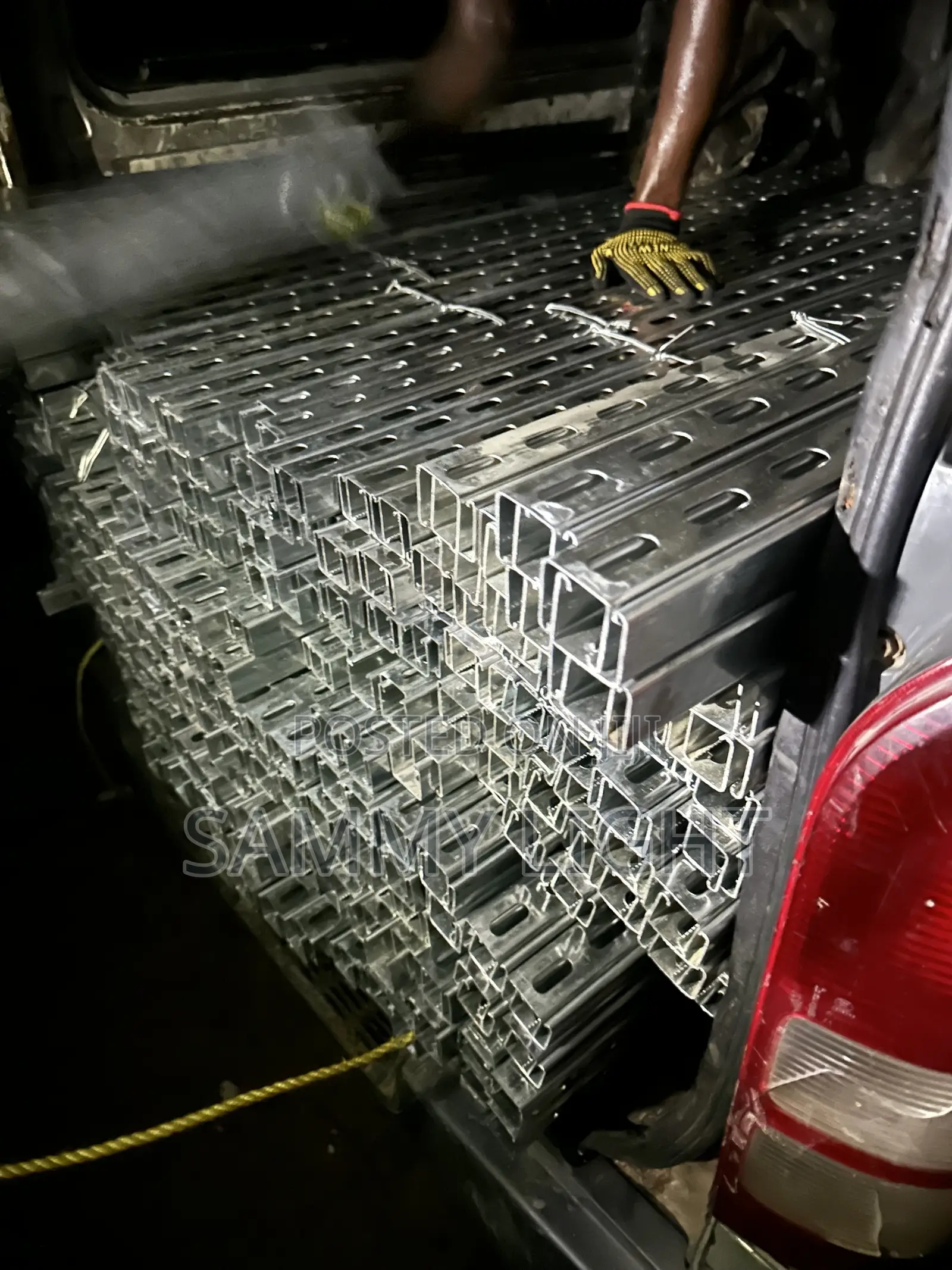 41 X 41mm Uni Strut C- Channel
