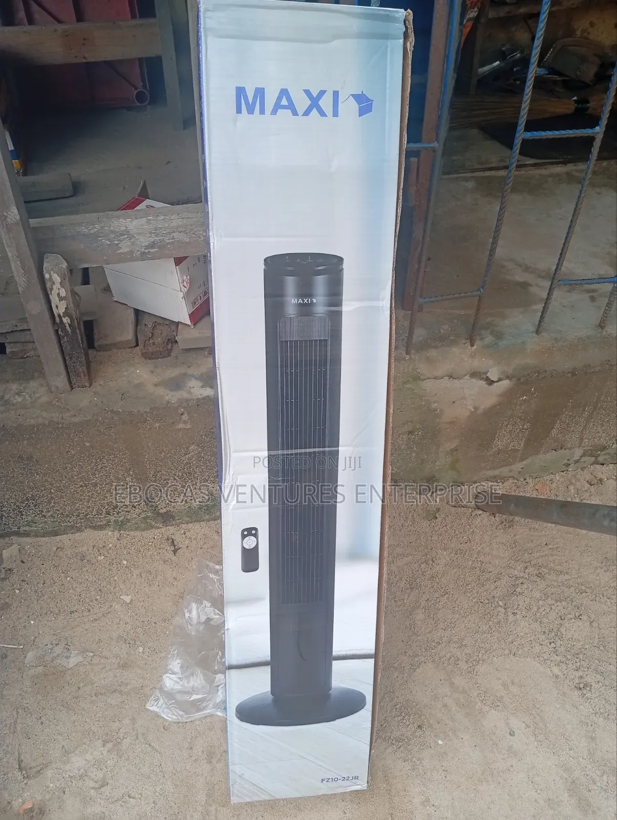 Maxi Tower Fan Black