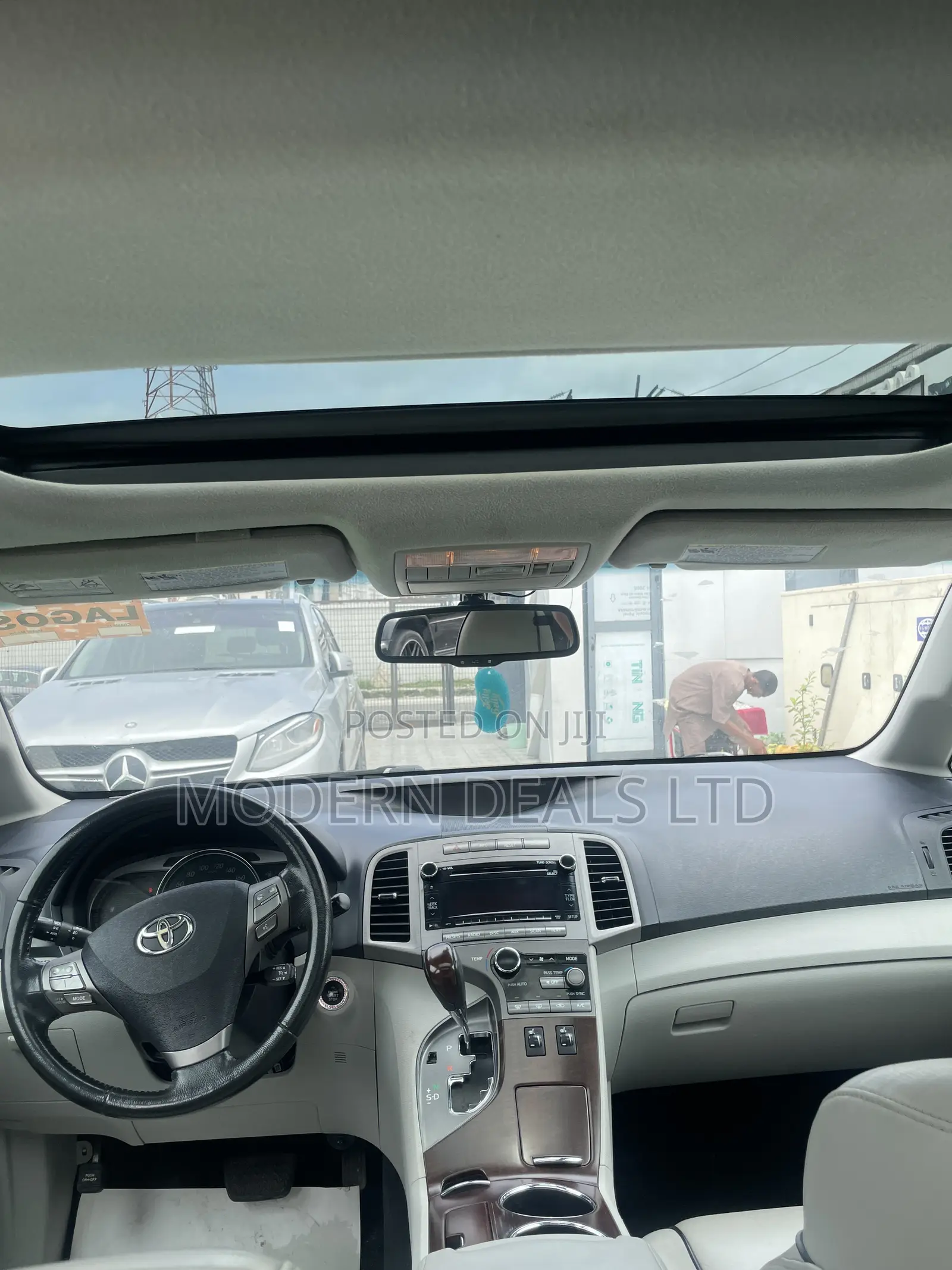 Toyota Venza 2011 White