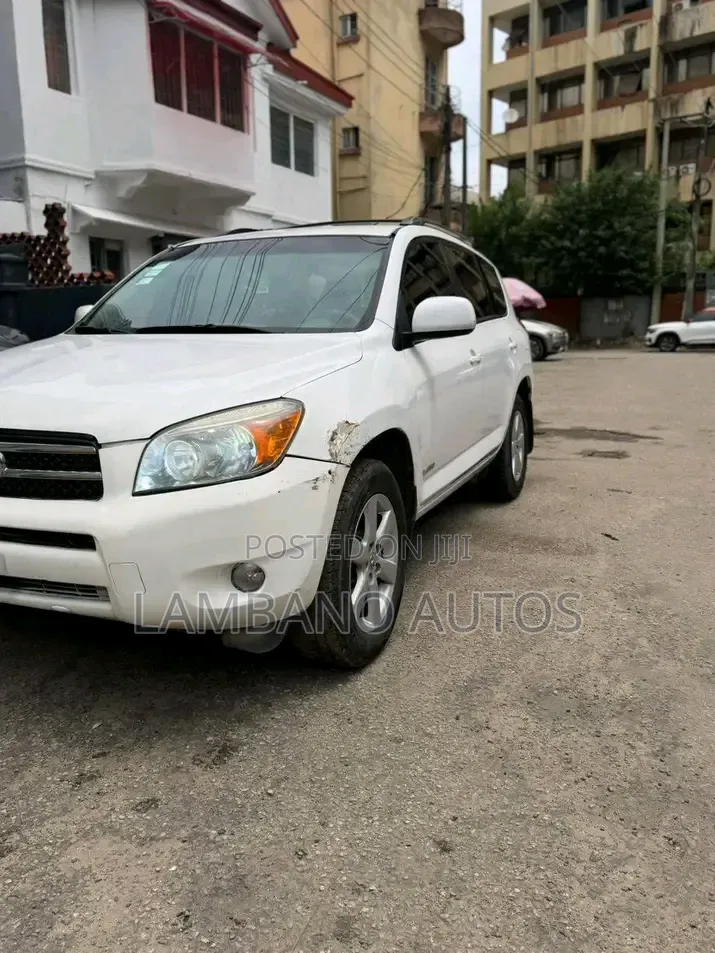 Toyota RAV4 2007 White